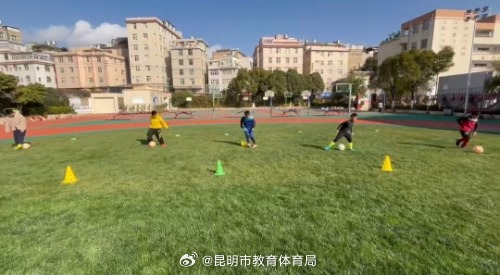 利物浦依然
